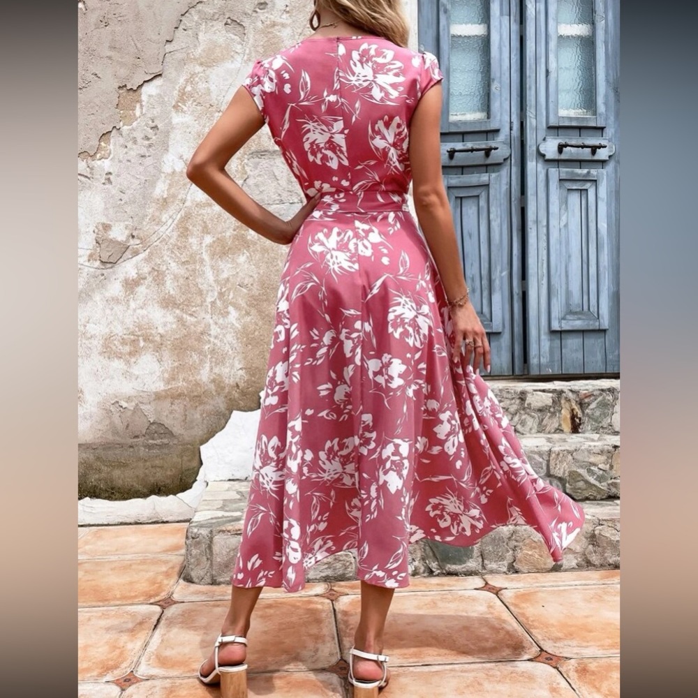 Boho pink floral print wrap dress - Picture 7 of 10